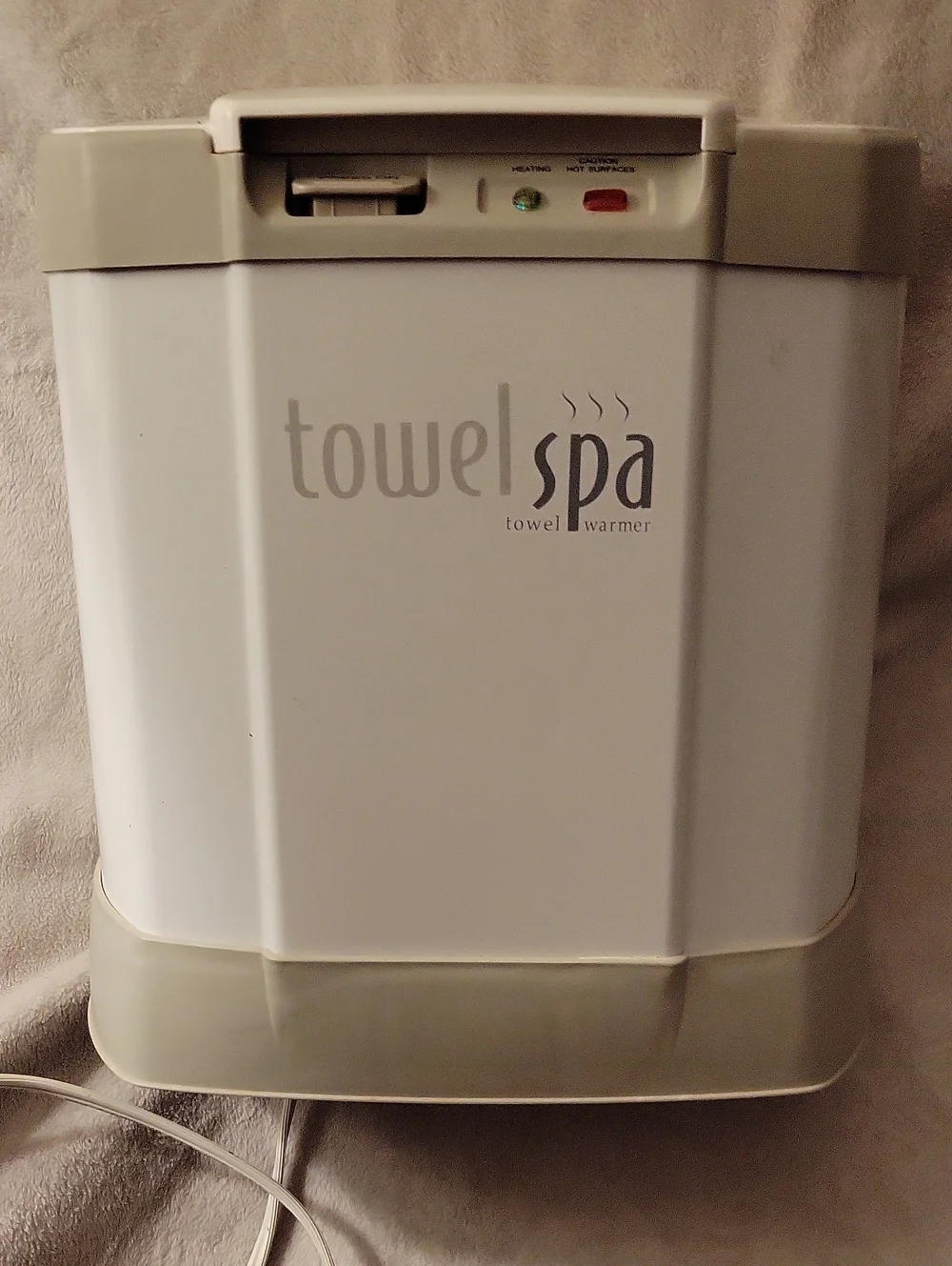 Brookstone Towel Spa Warmer. Trsted And Works